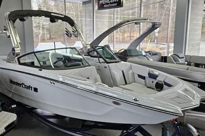 BOATZON | MasterCraft XT24 2026