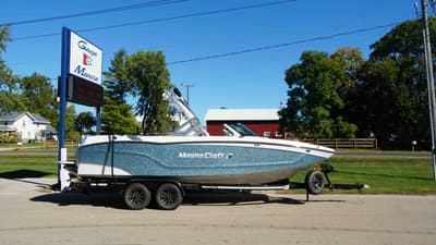 BOATZON | MasterCraft XT24 2026