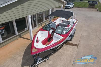 BOATZON | MasterCraft XT25 2018