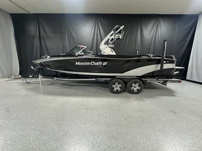 BOATZON | Mastercraft XT25 2020