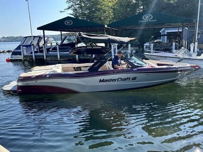 BOATZON | MasterCraft XT25 2022