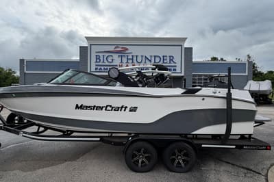 BOATZON | MasterCraft XT25 2024