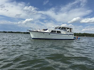 BOATZON | Matthews 45 Flush Deck 1972