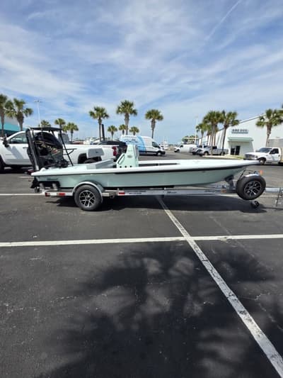 BOATZON | Maverick Boats 18 HPXV 2026