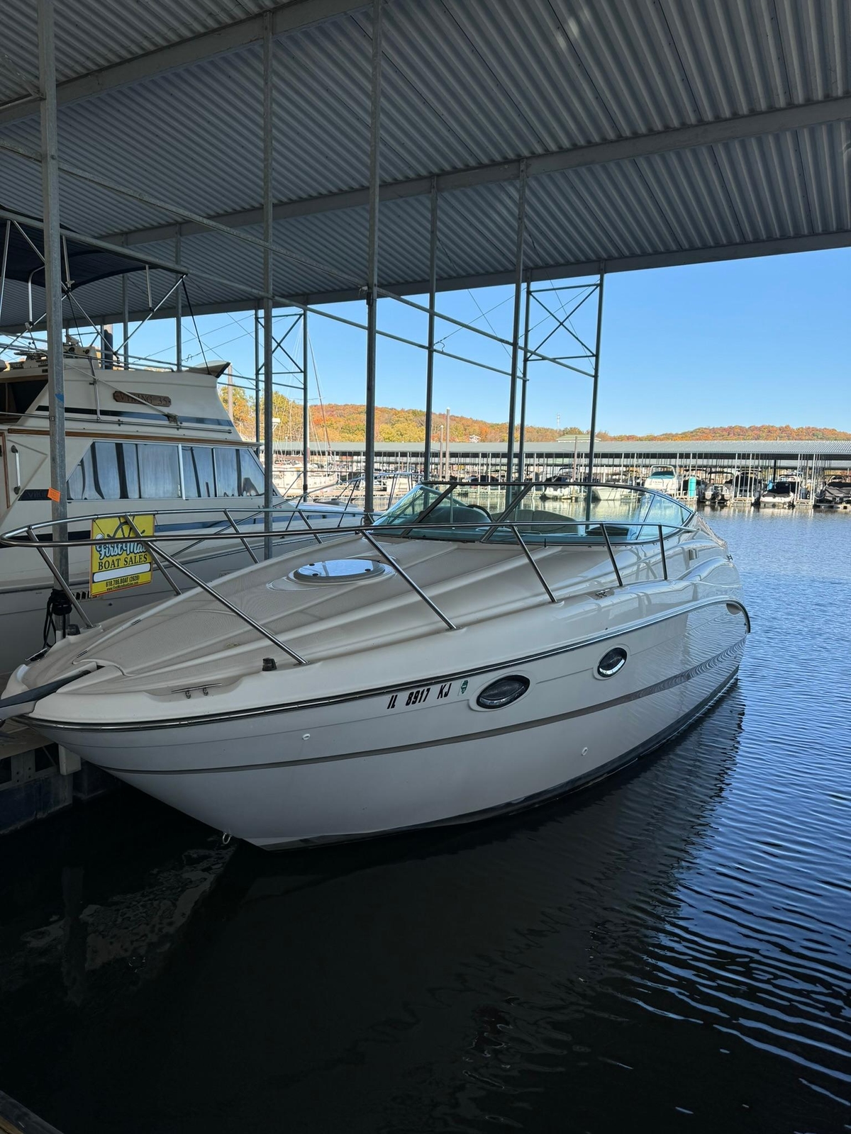 2000 Maxum 2700 SCR - Sold Boat