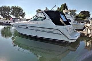 1999 Maxum 3700 SCR - Sold Boat