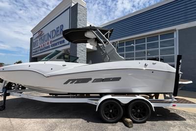 BOATZON | MB B52 23 Alpha 2026