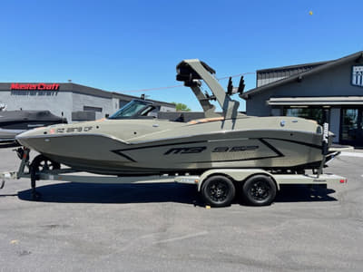BOATZON | MB Sports B52 23 Alpha 2022