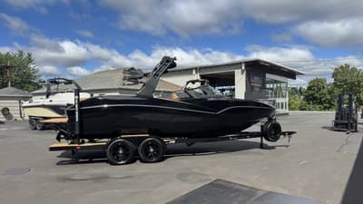BOATZON | MB Sports B52 23 Alpha 2027