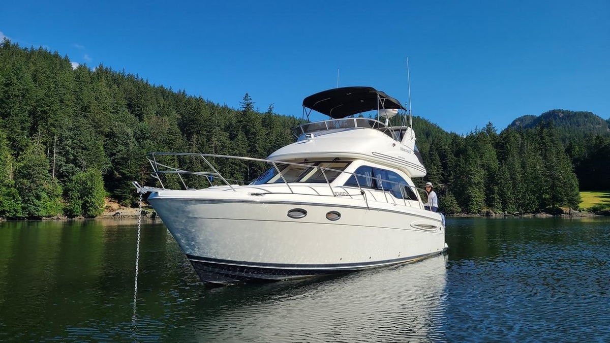 2005 Meridian 341 Sedan - Sold Boat