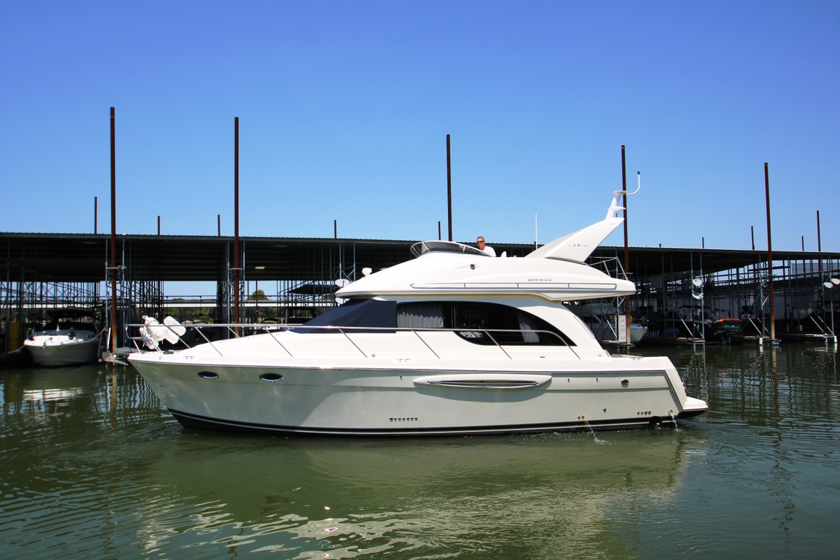 2003 Meridian 381 Sedan - Sold Boat