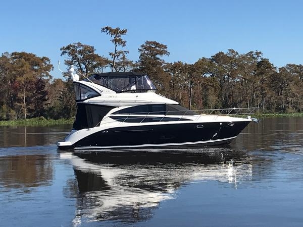2016 Meridian 391 Sedan - Sold Boat