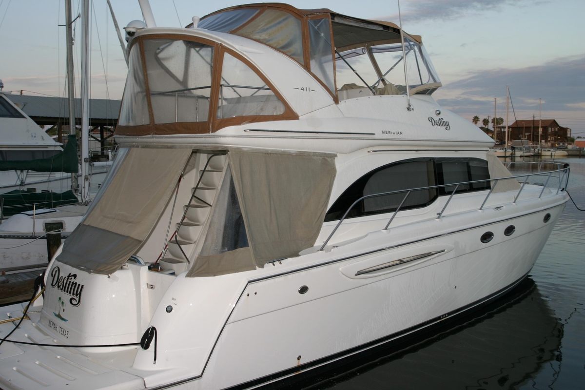 2005 Meridian 411 Sedan - Sold Boat