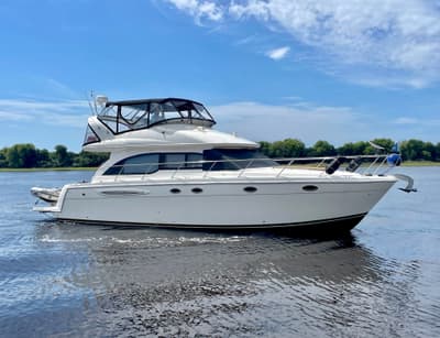 BOATZON | Meridian 411 Sedan 2007