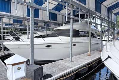 BOATZON | Meridian 411 Sedan 2007