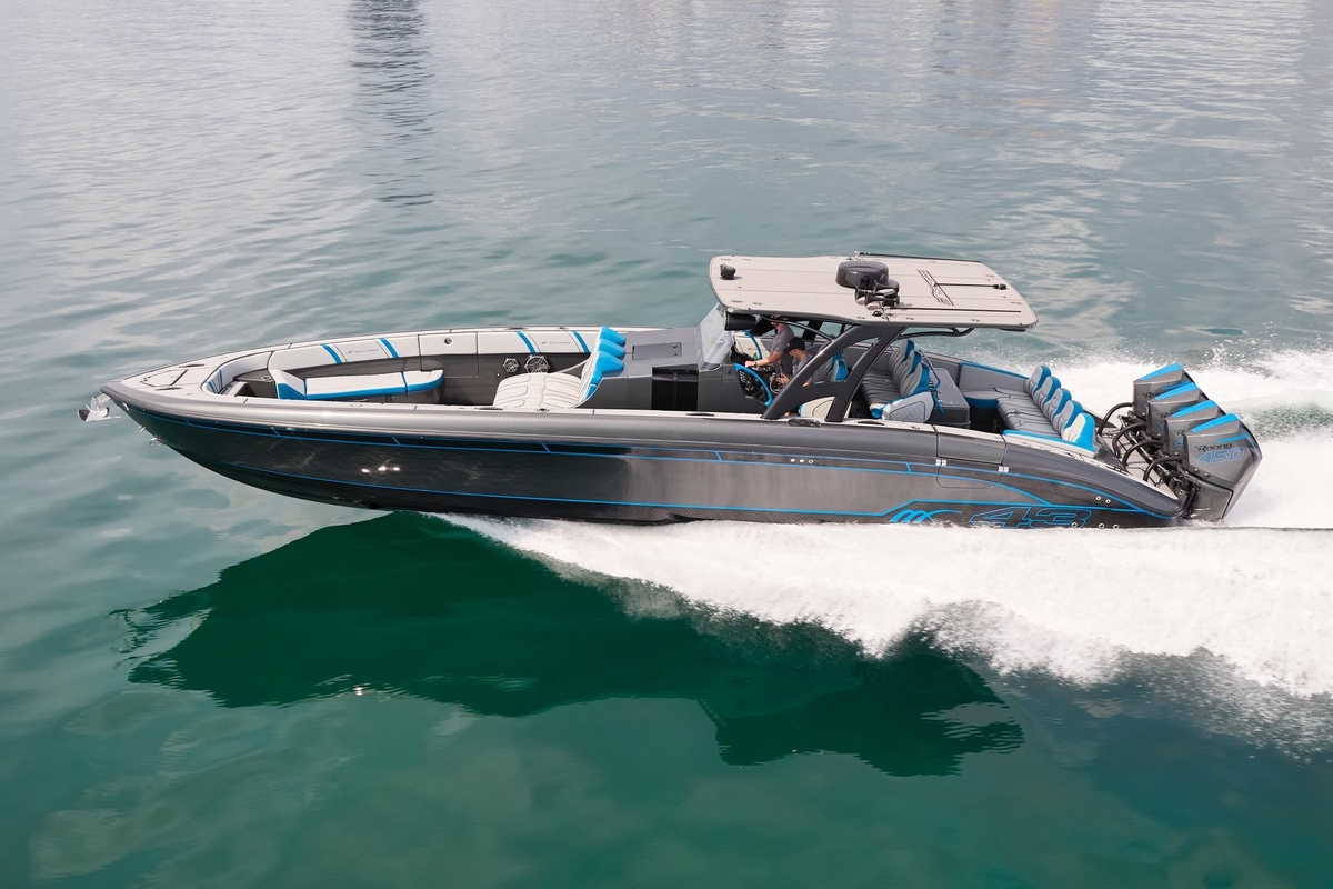 2020 Midnight Express 43 Open - Sold Boat