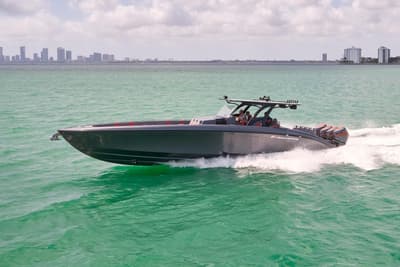 BOATZON | Midnight Express 43 Open 2022