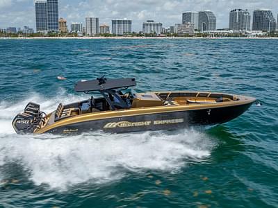 BOATZON | Midnight Express 43 Open 2023