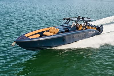BOATZON | Midnight Express 43 Solstice 2022