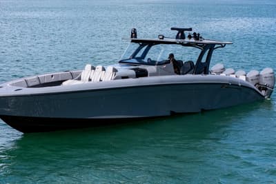 BOATZON | Midnight Express 43 Solstice 2023