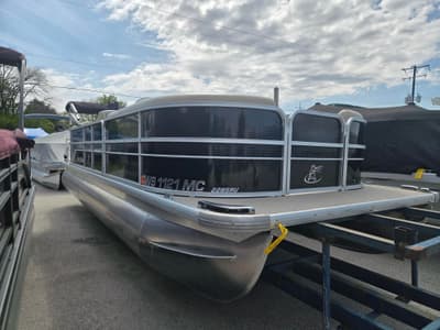 BOATZON | Misty Harbor 2285 2017