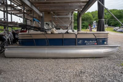 BOATZON | Misty Harbor B2285CU 2017