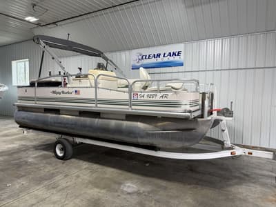 BOATZON | Misty Harbor Boats 1716 FC 2000