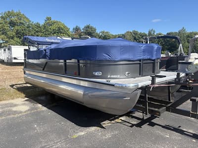 BOATZON | Misty Harbor Boats B1885CS 2020