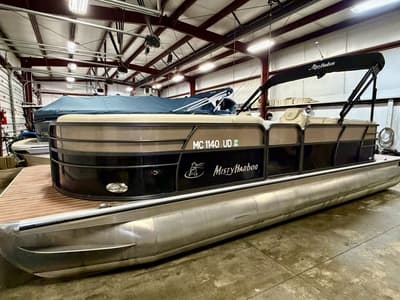 BOATZON | Misty Harbor Boats Biscayne 2285 CU 2018