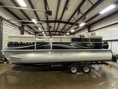 BOATZON | Misty Harbor Boats Biscayne Bay 2085 CS 2011