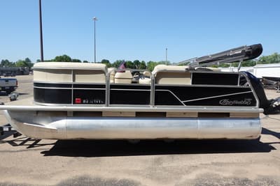 BOATZON | Misty Harbor Boats E1680CR 2018