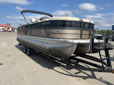 BOATZON | Misty Harbor Boats SU 2385 2015