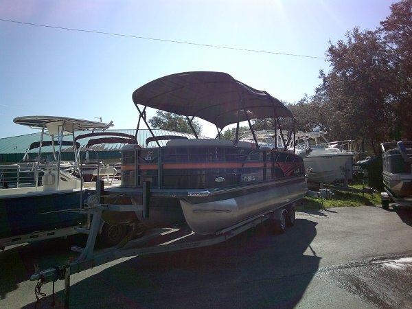 2017 Misty Harbor S2385SG Tritoon - Sold Boat