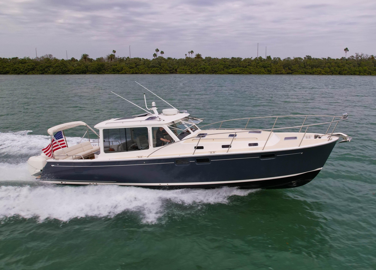 2019 MJM 43z - Sold Boat