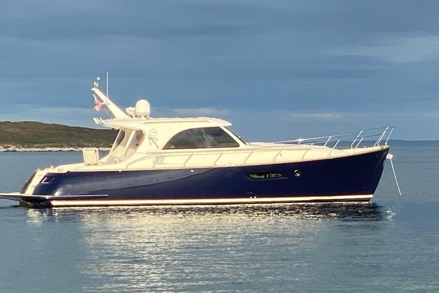 2007 Mochi Craft 44 Dolphin - Sold Boat