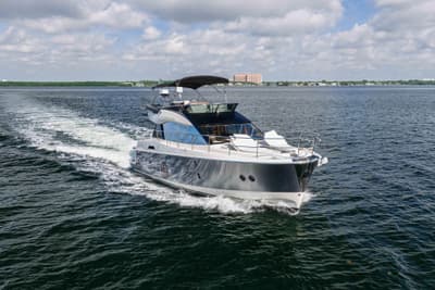BOATZON | Monte Carlo Yachts MC5 2017