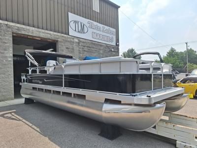 BOATZON | Montego Bay Pontoons C8522 2026