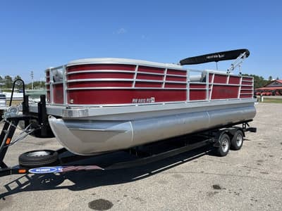 BOATZON | Montego Bay Pontoons FC85222PTBKDeluxe 2021