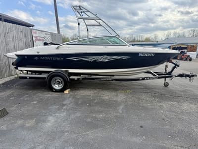 BOATZON | Monterey 194FS 2010