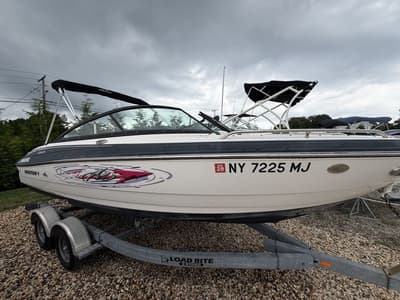 BOATZON | Monterey 197BF 2013