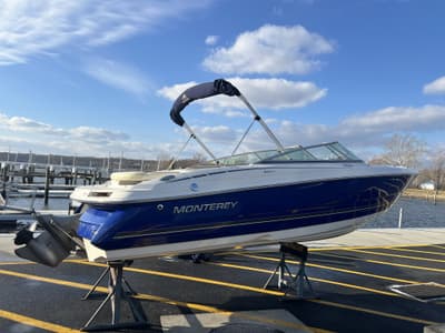 BOATZON | Monterey 214 FS 2006