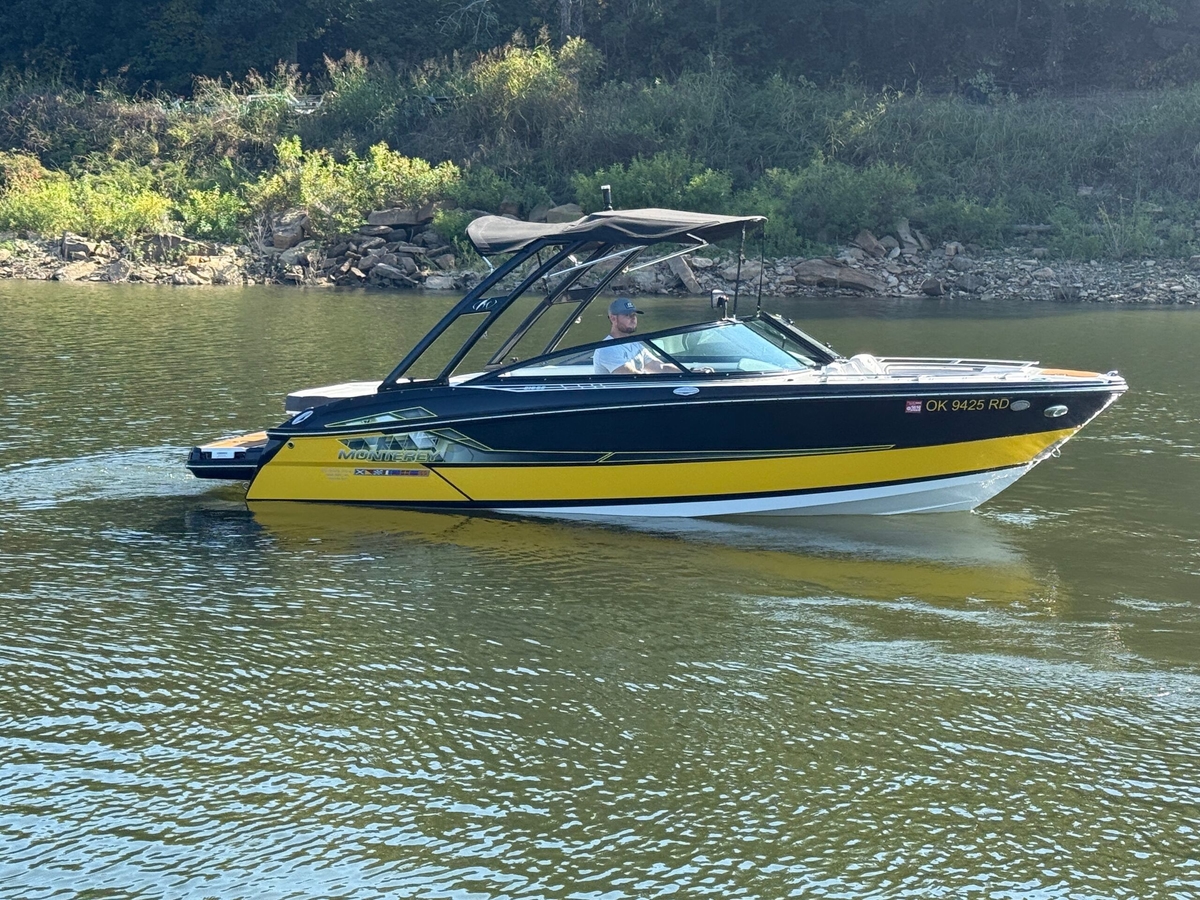 2017 Monterey 218SS Super Sport - Sold Boat