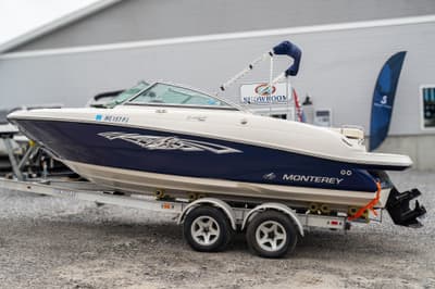 BOATZON | Monterey 220 Explorer 2007