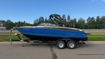 BOATZON | Monterey 224 FS 2020