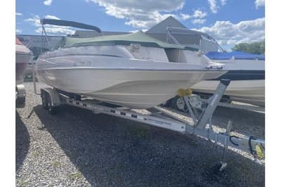 BOATZON | Monterey 233 Explorer 1999