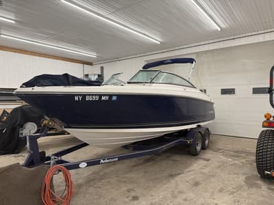 BOATZON | Monterey 234 FS 2011