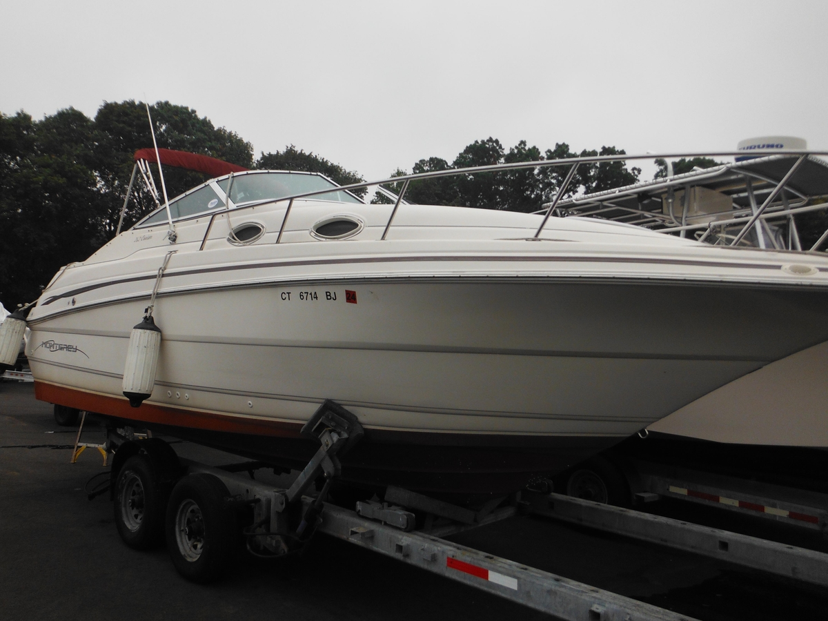 1999 Monterey 262 Cruiser - Sold Boat