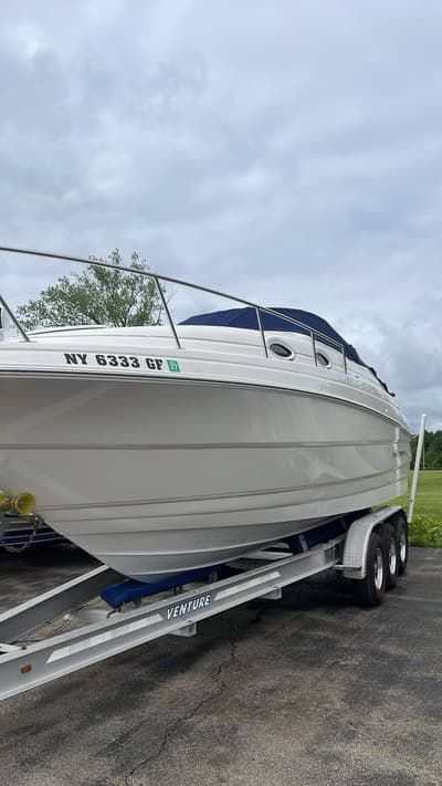 BOATZON | Monterey 262 Cruiser 2000