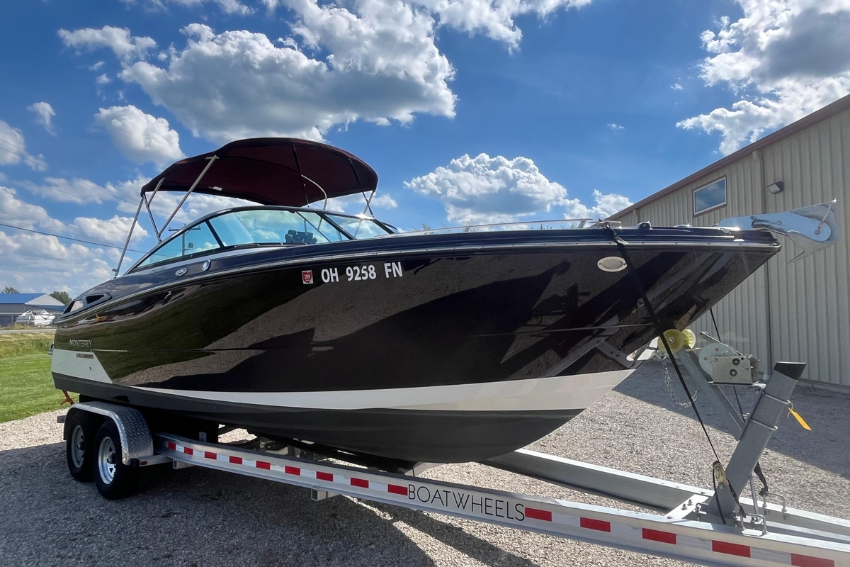 2015 Monterey 268SC Super Sport - Sold Boat