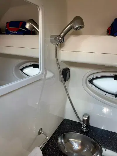 BOATZON | Monterey 280 SCR 2013